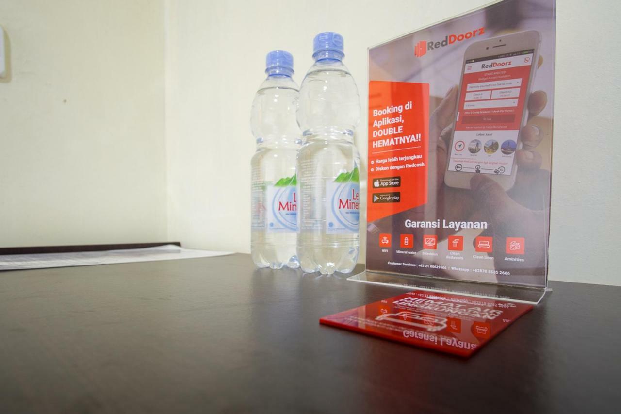 Reddoorz Near Taman Kota Ternate Hotel Ngoại thất bức ảnh